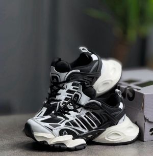 Adiddas ADISTAR XLG Runner Deluxe White Black