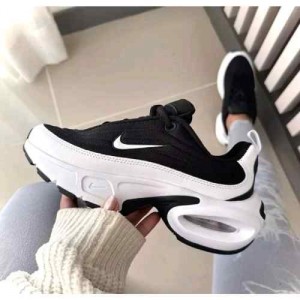 Nikee AirMax Portal Racer Black White
