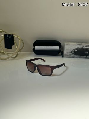 Oakley_9102_Brown