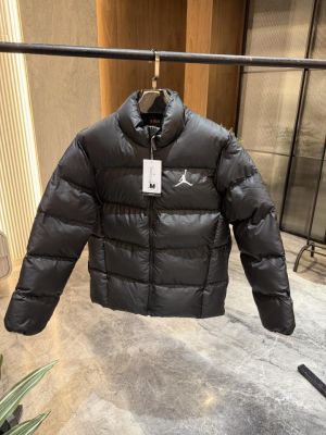 Nik e Jordan black premium puffer jacket