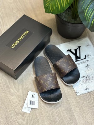 Loui s Vuitton Monogram Soft Cusion