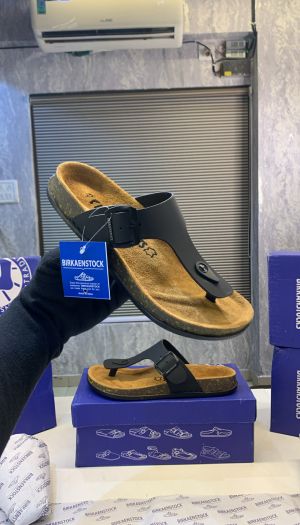 BIRKENSTOCK BLACK SLIDE