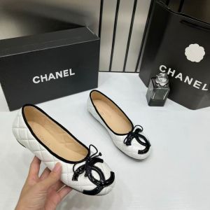 Chanel_Quilted_Cambon_Leather_Ballet_Flats_In_White_&_Black_With_black_Toe_Bow_With_OG_Box_&_Carry_Bag