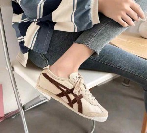 ONITSUKA TIGER MEXICO 66 CREAM BROWN