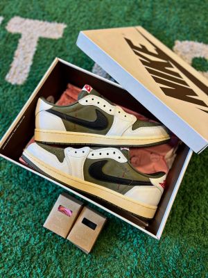Nikkee Air Jordann 1 x Travis Scott Low Medium  Olive 