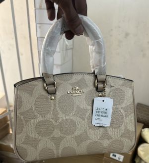 Coac_h Savannah Tote Bag with magnet box 758