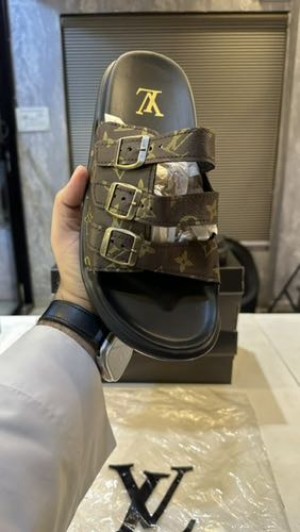 Louis-Vuitton-mule-sandals