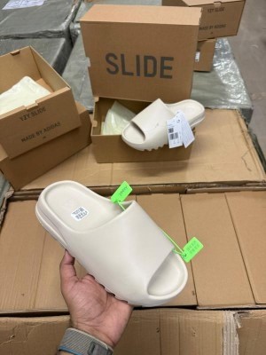 UA Adidaaass Yeezy Slide Bone FW6345