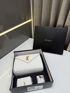 YSL SAINT LAURENT BAG WITH PREMIUM GIFT SET WITH OG BOX & PACKING 