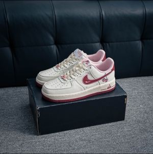 NIK.E AIRFORCE 1 VALENTINES DAY