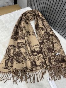 Dior_DD7_Woollen_Scarf_With_Plain_Ziplock_Bag