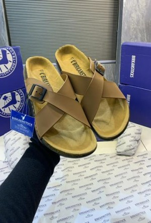 BIRKENSTOCK TAN SLIDE