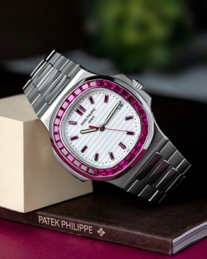 Patek Philippe Nautilus 5700 112 Ruby White Dial