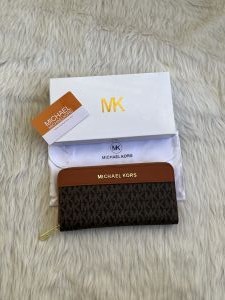 Michael_Kors_120_CF_Long_Zippy_Wallet_With_OriginalBox_DustCover