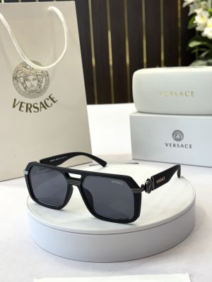 _Versae_4399_full_blk