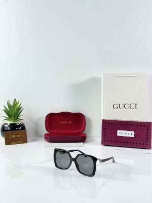 Gucci_WMNS_2465_Black