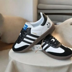 Adidas-samba-panda