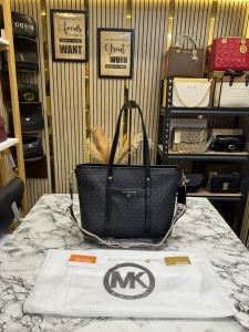 MICHAEL_KORS TOTE BAG WITH BRAND DUST BAG (BLACK)