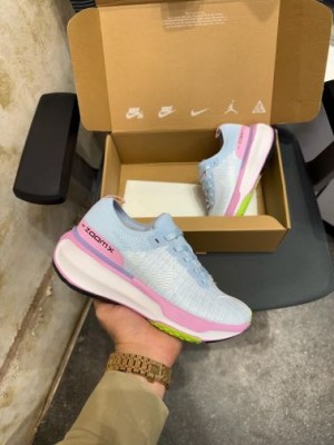 Nike-Zoom-X-Invincible-Run-3-Pink