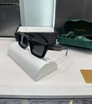 Gucc i Ultimate Store Article Pure Black