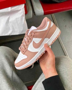 Nikee SB Dunk Low Rose Whisper