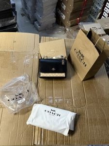 Coach_klare_premium_quality_crossbody_bag_with_ogbox_carrybag_etc_453