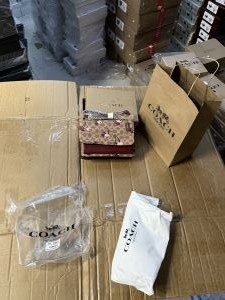 Coach_klare_premium_quality_crossbody_bag_with_ogbox_carrybag_etc_457