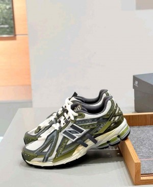 Neww balance 1906 T-Beam Green  469