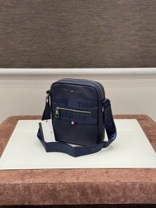 Tommy_Hilfiger_Premium_Sling_Bag_TM19083-2_Blue