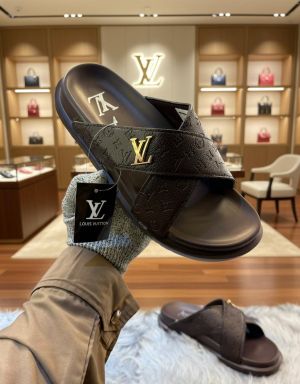 Louisvuitton-brown -premium-quality-stylish-men-flipflop