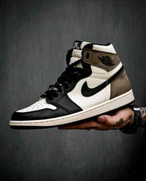 Nikee Air Jordan Retro 1 High OG Dark Mocha  471