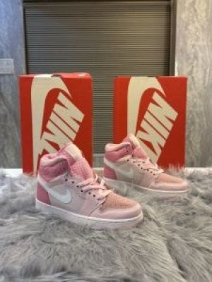 Nike-Air-jordan-1-mid-rosa-claro-feminino-pink