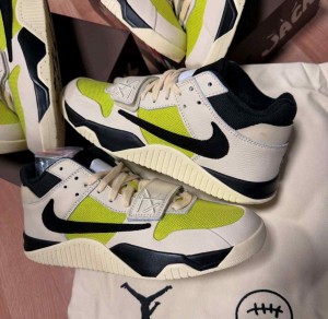 NIK  travis scott x jordan jumpman jack trainer bright cactus