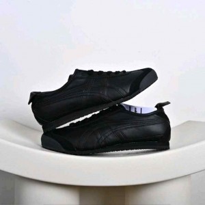Onitsuka_ Tiger Mexico 66 All Black 240