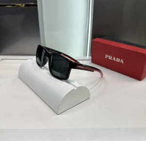 Prad A Premium polarised