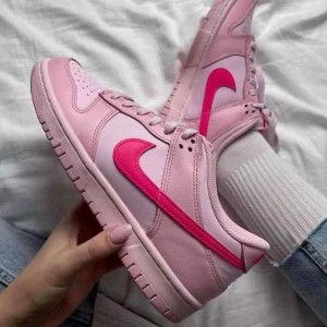 Nikee Dunk Low Triple Pink