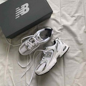 New Balancee 530 White Navy