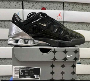 Nikee Total 90 Shox MagiaBlack and Metallic Silver