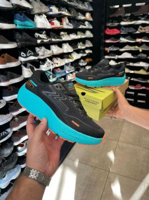 Skecher.s go run max road 6 running shoes
