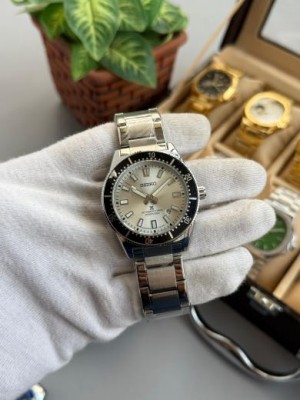 Seiko Prospex Silver White
