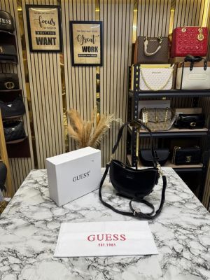 Guess Sarita Top Zipper With Original Box And Dust Bag 