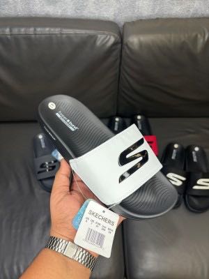 SKECHERS-HYPER-BURST-SLIDE