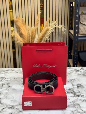 Salvatore_Ferragamo Ribbed Gancini Buckle Leather Belt With Box And Dust Bag Including Carry Bag (40-3)