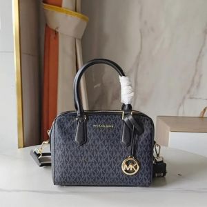 Michael_Kors Boston Premium Quality Hand Bag With Magnetic Box And Dust Bag (Black)