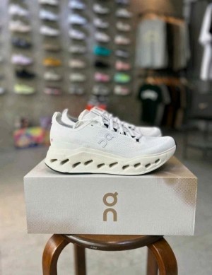 ON cloud RUNNING CLOUDSURFER MAX