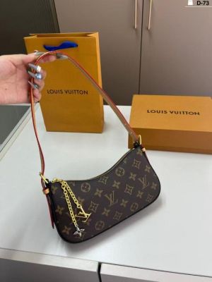 Louis_vuitton Pochette LV Bloom with Double box 769