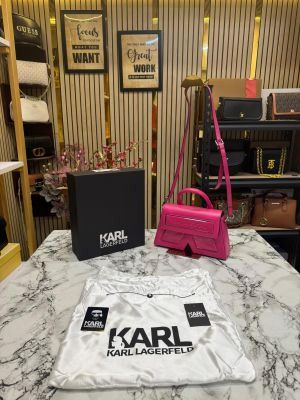 Karl lagerfeld KKushion Pleated Shoulder Bag With Box And Dust Bag (Pink) (V-KA669)