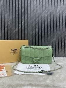 Coach_Tabby_26_Quilted_ShoulderBag_With_OriginalBox
