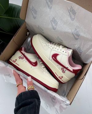 Nik.e Airforce 1 Low Valentines Day Semi UA