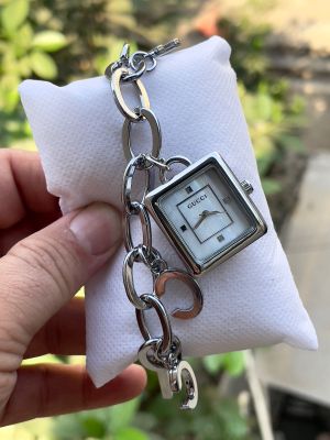 Gucc_i bracelet ladies watch